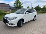 Mitsubishi Plug-in Hybrid Outlander 2.4 MIVEC Plus Edition  - Mitsubishi Plug-in Hybrid Outlander: Privatanbieter