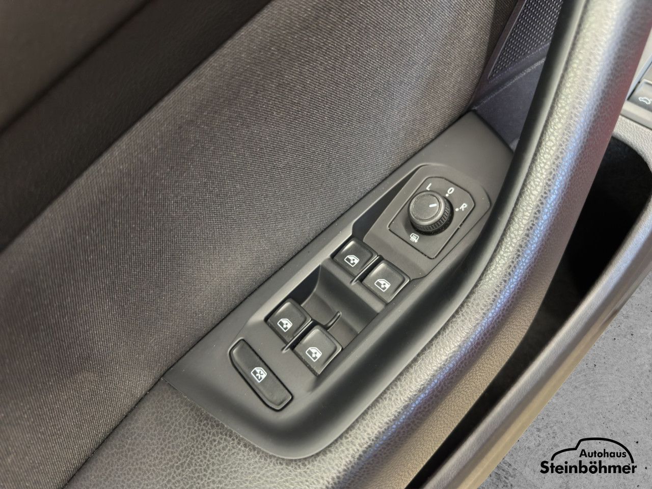 Volkswagen Passat Variant - Bild 17