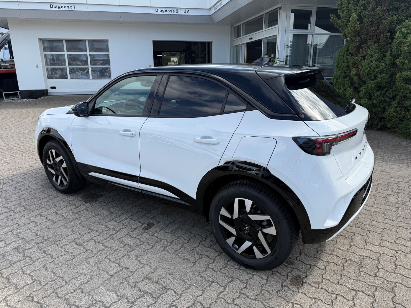 Fahrzeugabbildung Opel Mokka 1.2 GS mit SHZ+LHZ+Kamera+Allwetter