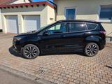 Ford Kuga 2,0 TDCi 4x4 132kW ST-Line AHK PowerShift - Ford Kuga: Standheizung