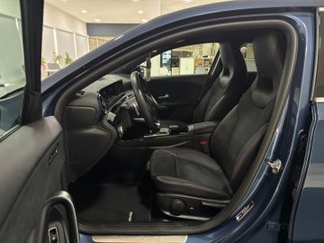 Mercedes A 250 - 11