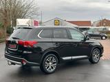 Mitsubishi Outlander SUV-Star+ 4WD/Kamera-Navi/Autom/AHK - Mitsubishi in Wuppertal