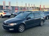 Skoda Octavia Combi Ambition 1.6 TDI*Navi*ALU*PDC