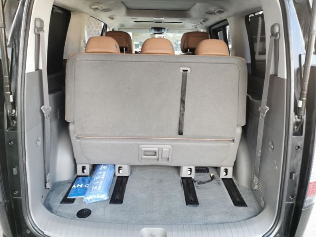 Fahrzeugabbildung Hyundai STARIA Signature 4WD 7-Sitzer PANO+AHK+GARANTIE