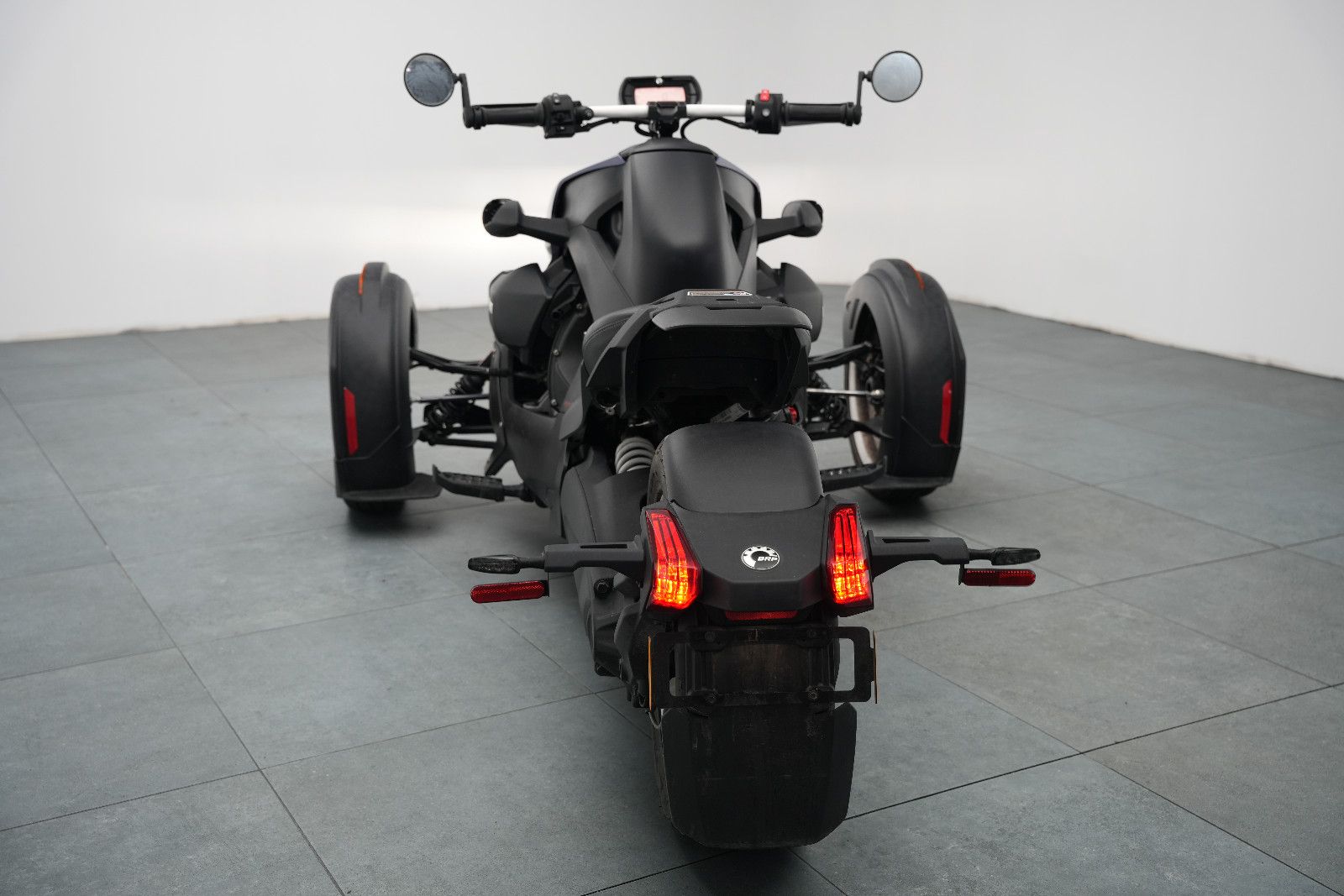 Fahrzeugabbildung Can-Am D Ryker Rally 900 INT 23