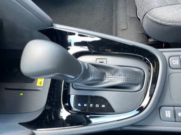 Toyota Yaris Cross 1.5 Hybrid Teamplayer *BLIS*SHZ*PDC*