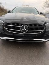 Mercedes-Benz E 300 de 4MATIC T AVANTGARDE 8-Fache Bereifung - Mercedes-Benz E 300 in Mannheim