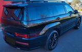 Hyundai SANTA FE Blackline 1.6 T-GDI Hybrid 4WD  - Hyundai Santa Fe Blackline mit Hybrid-Antrieb (Benzin/Elektro)
