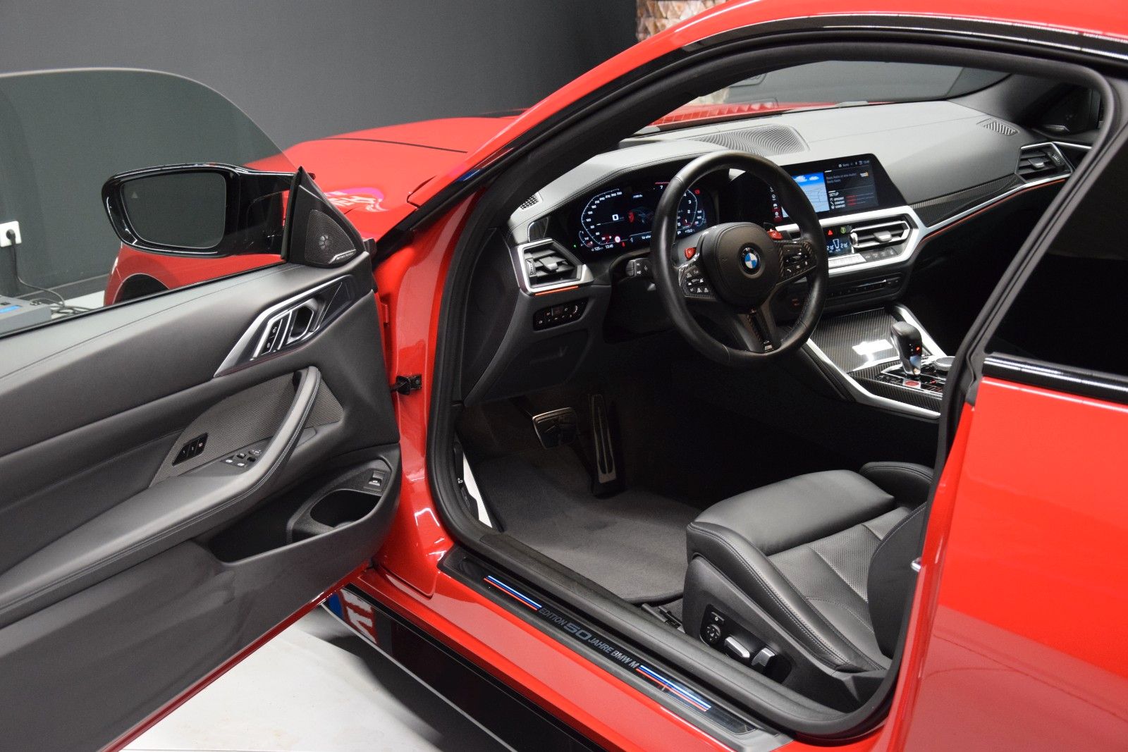 Fahrzeugabbildung BMW M4 Coupe xDrive Competition 50 Jahre Edition