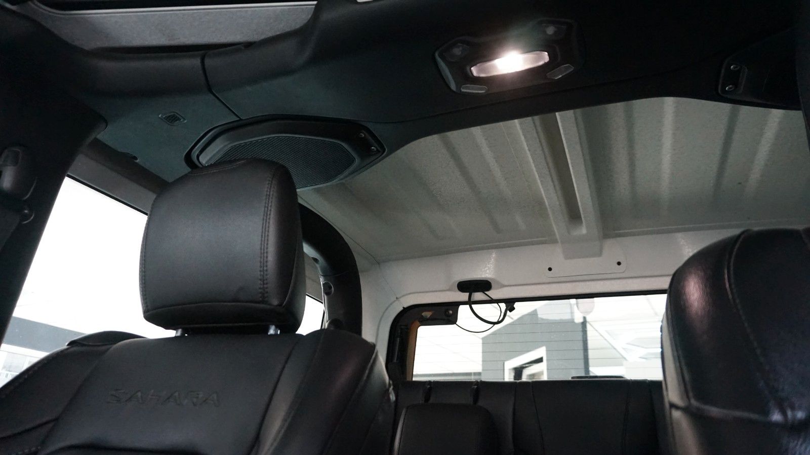 Fahrzeugabbildung Jeep Wrangler Unlimited Sahara TÜV neu Cabrio