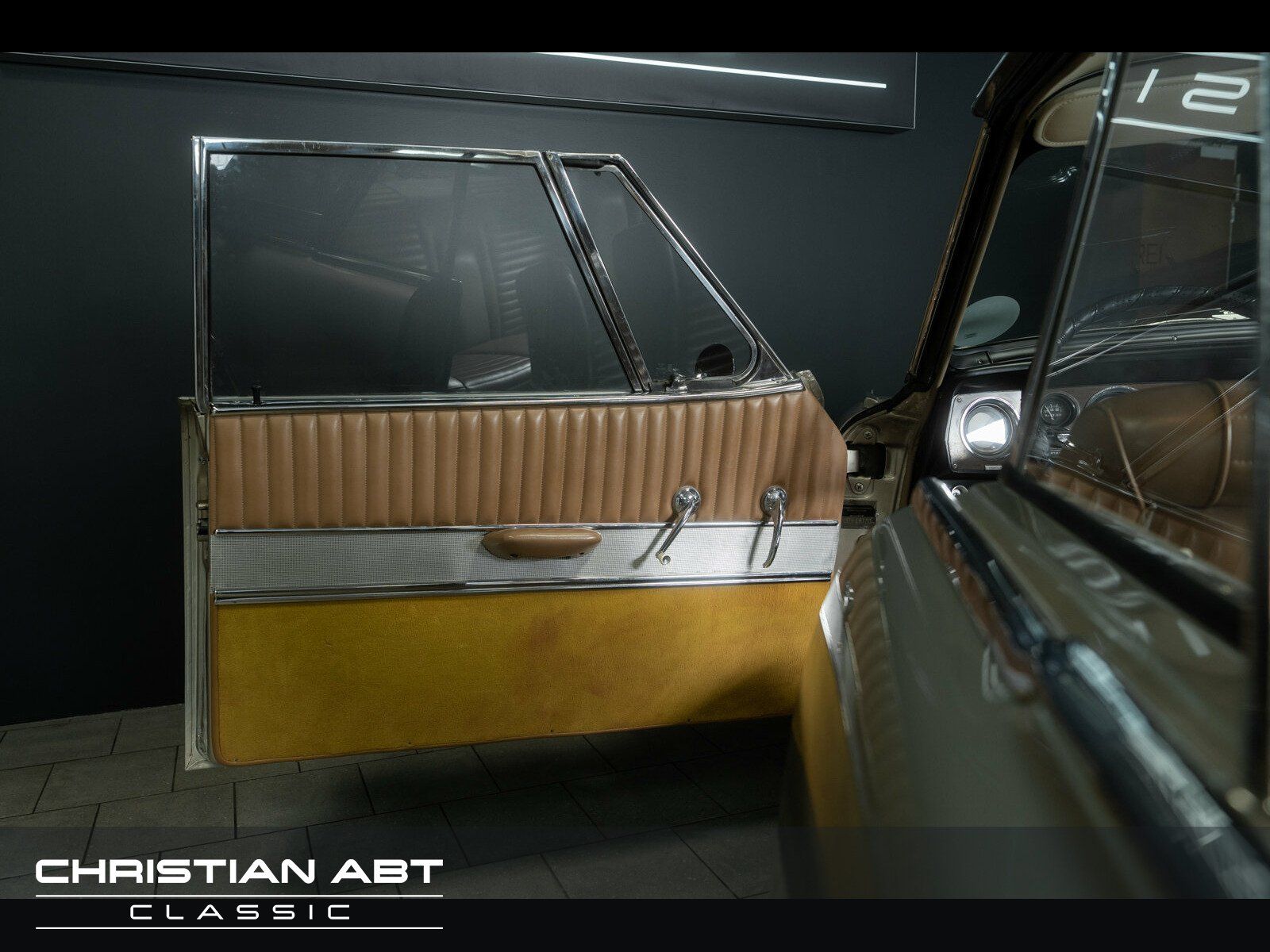 Fahrzeugabbildung Studebaker GT Hawk V8 *NOTE 1*