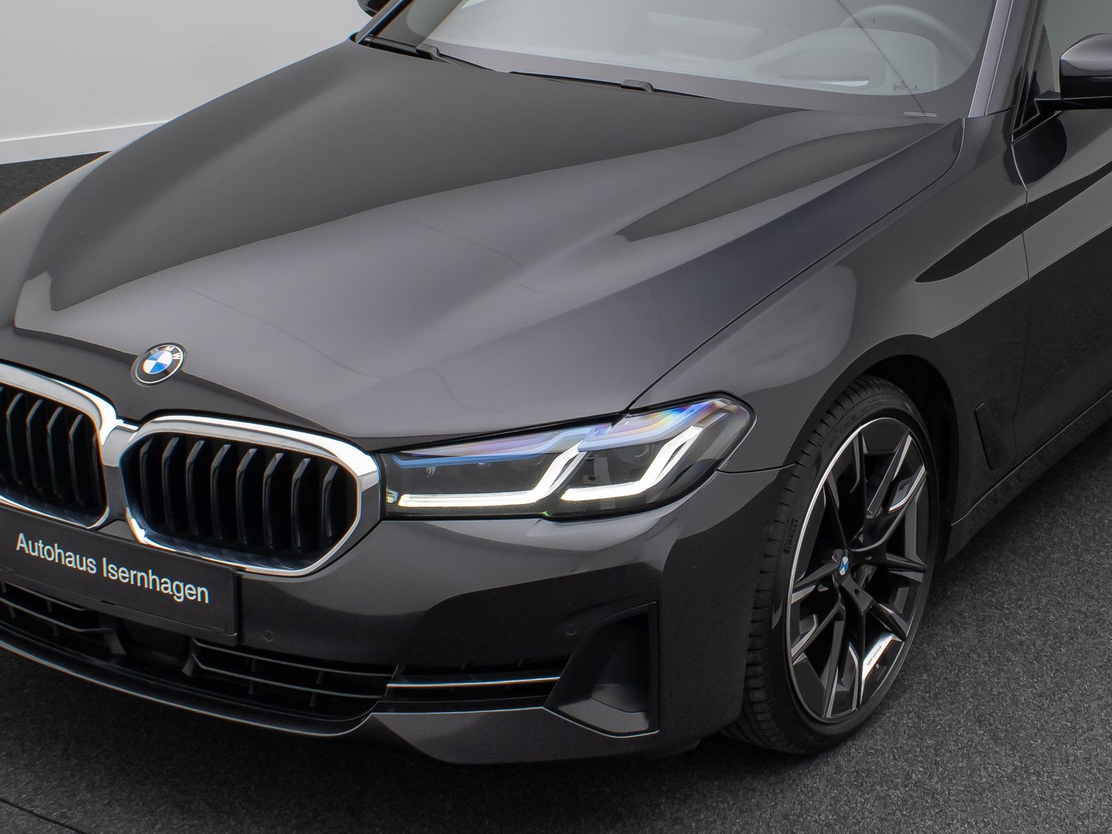 Fahrzeugabbildung BMW 540d xD Panorama Massage DAB H/K HUD AHK 20Zoll