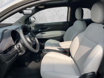 Fiat 500E Giorgio Armani Collector's Edition