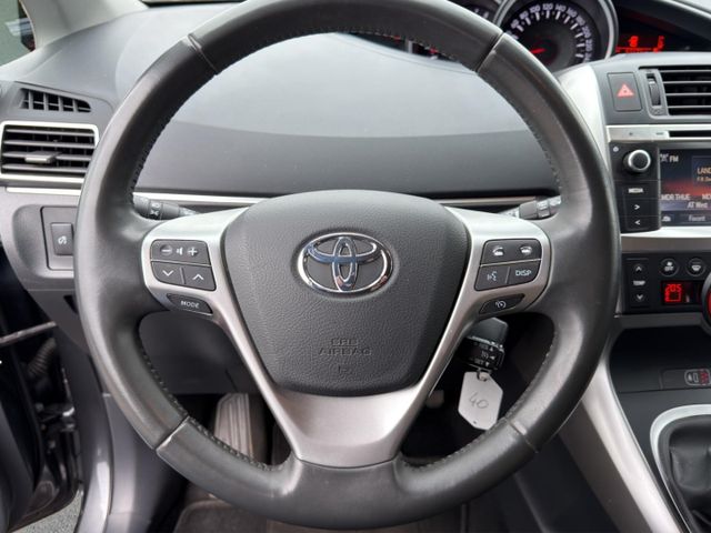 Toyota Verso Executive 1.8 °7-Sitzer°RFK°AAC°SHZ°NSW°