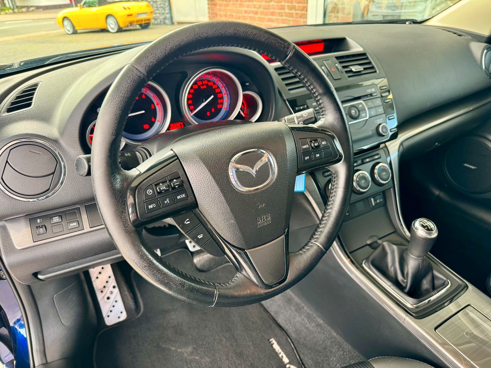 Fahrzeugabbildung Mazda 6 Kombi 2.2 CRDT Edition 125 Klima/Leder/AHK