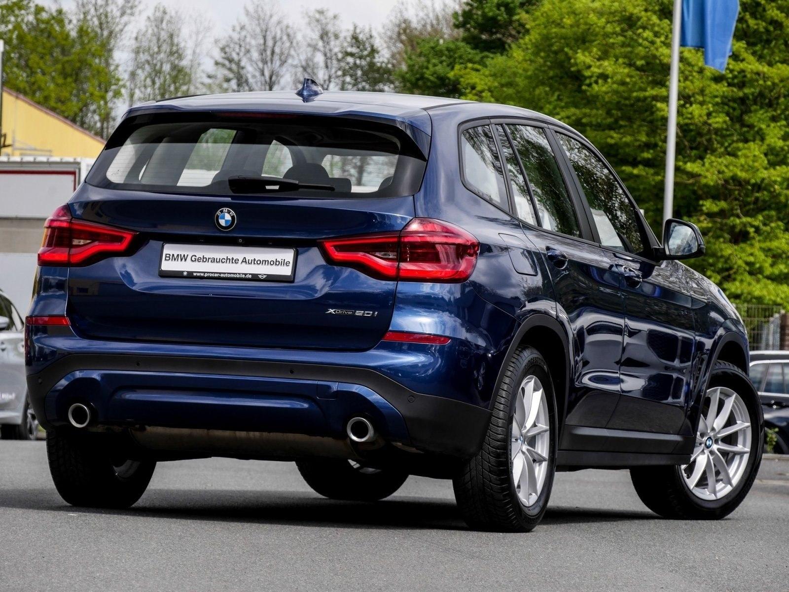 BMW X3 xDrive20i A RFK NAVI LED PDC V+H Parkass. LM