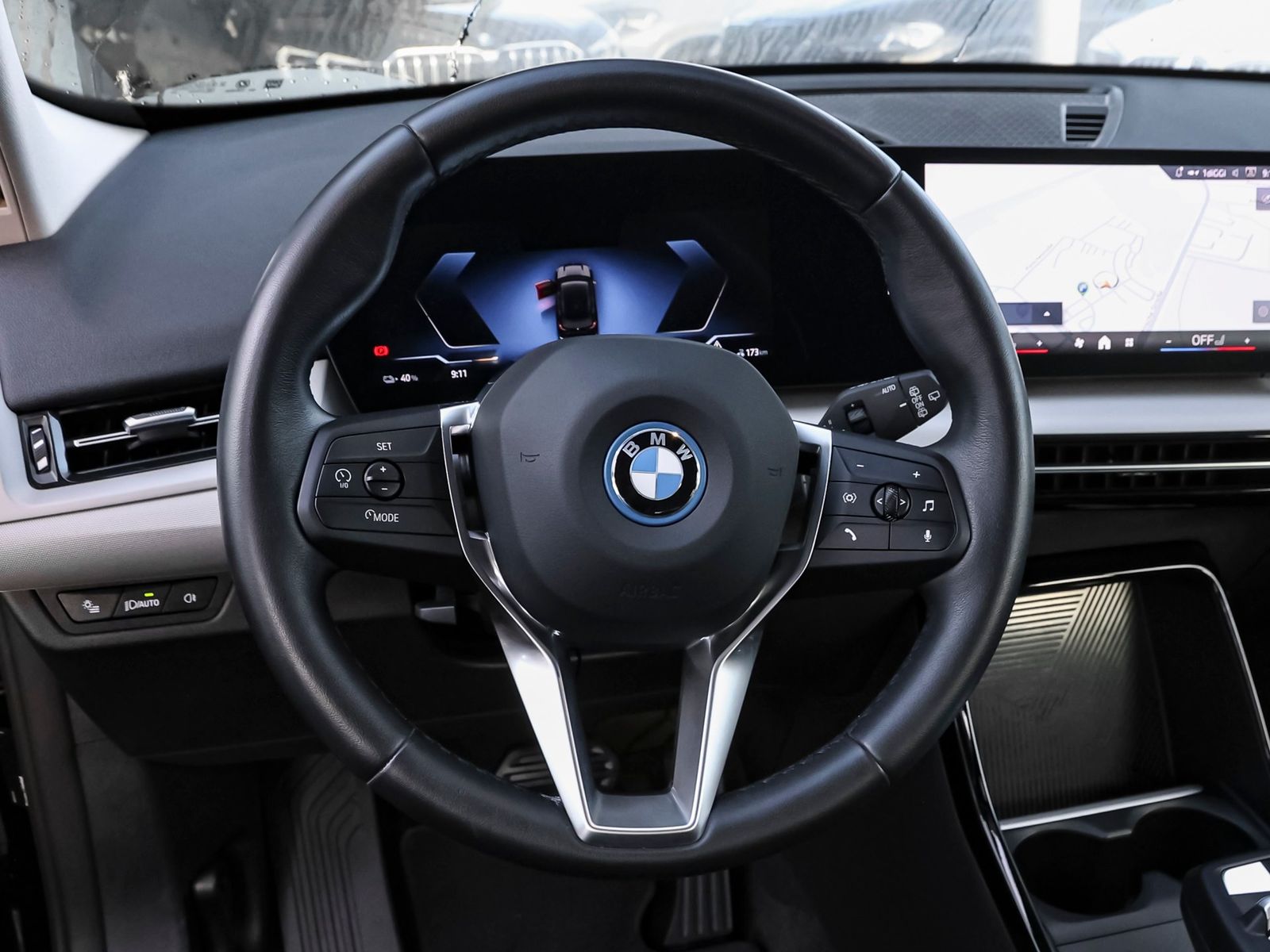 BMW iX1 - Bild 11