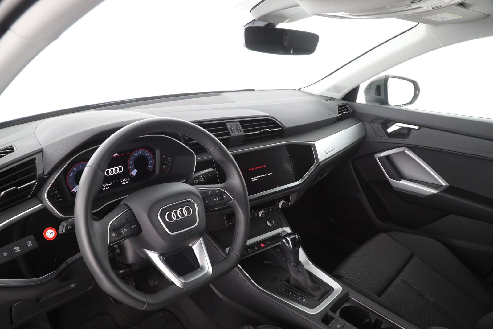 Audi Q3 - Bild 12