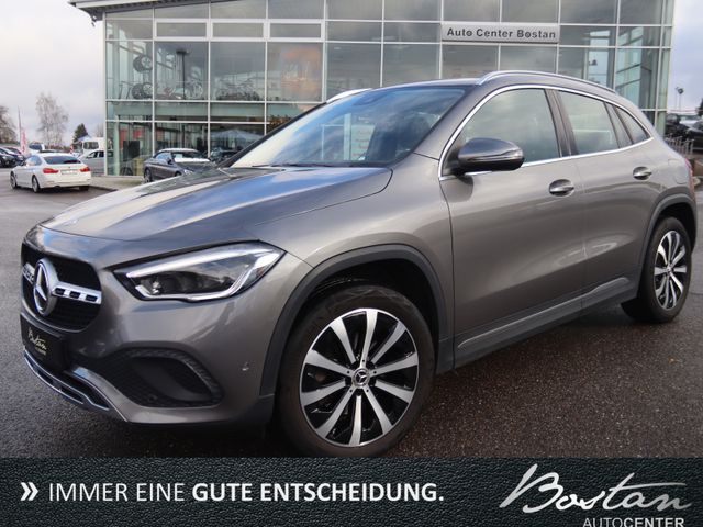 Mercedes-Benz GLA 200 d/4-MATIC/PANORAMA/MULTIBEAM/LEDER/DAB