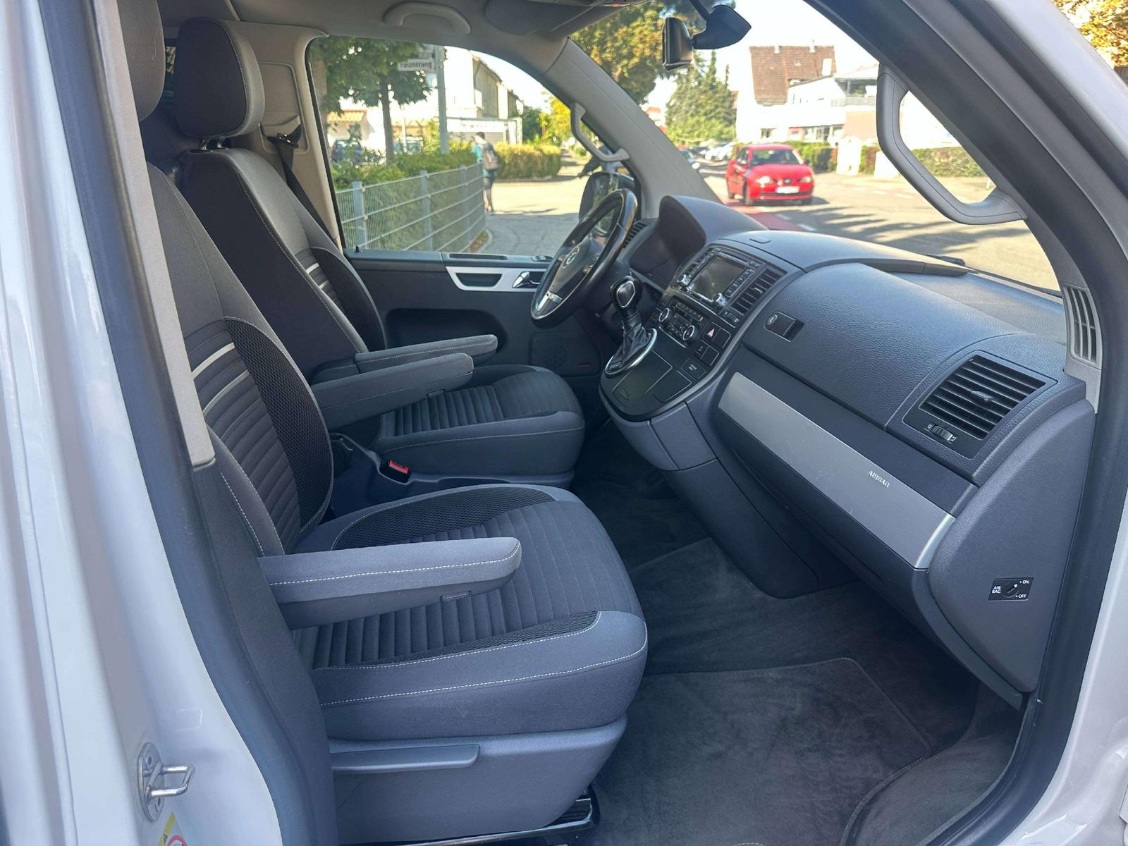 VOLKSWAGEN T5 MULTIVAN EDITION 25 2.0 TDI 4MOTION 180ch - 7 PLACES - TOIT PANORAMIQUE - BI-XÉNON - CAMÉRA DE RECUL