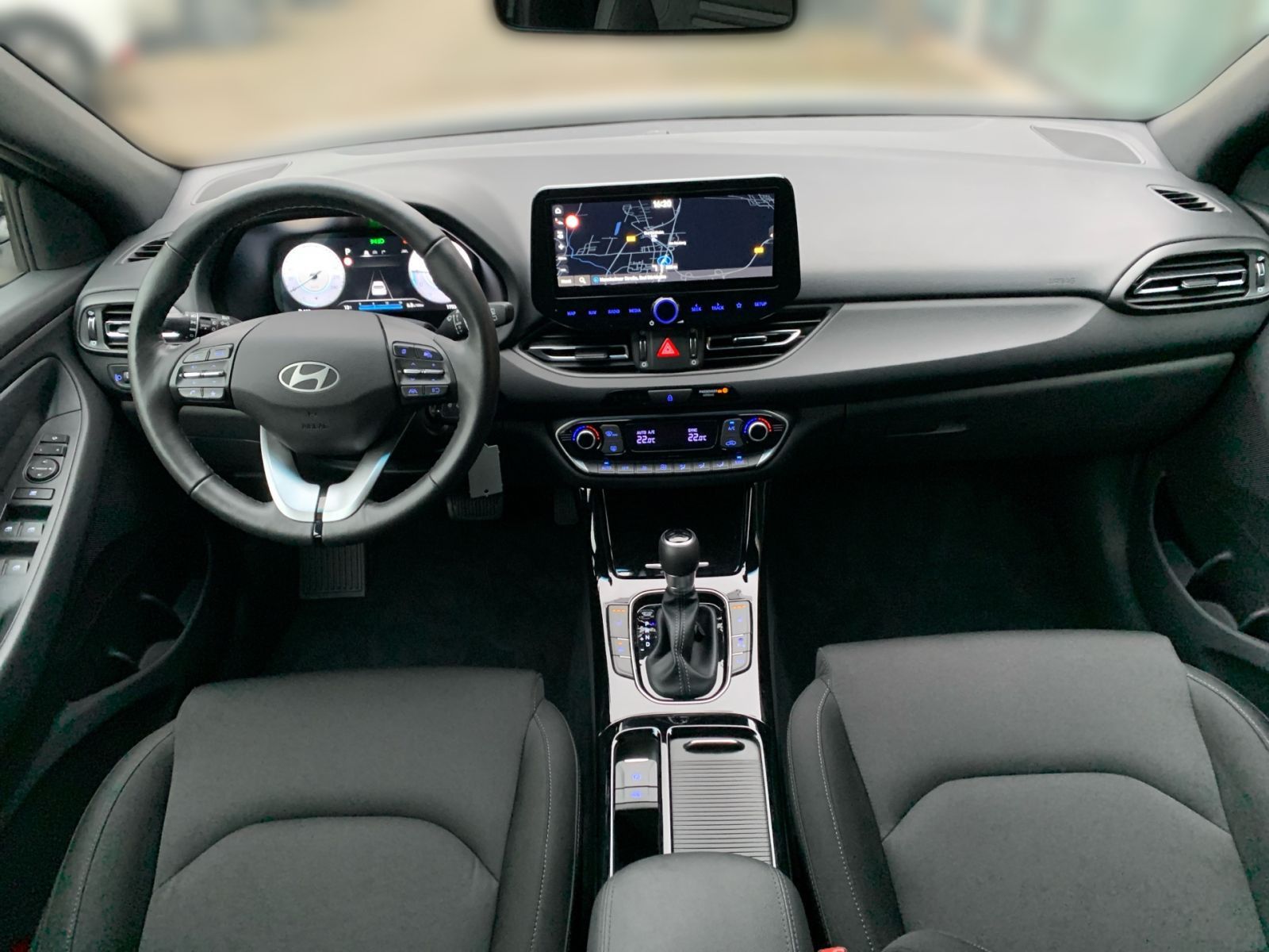 Fahrzeugabbildung Hyundai i30 Kombi 1.0 T-GDI 7-DCT Advantage LED Navi