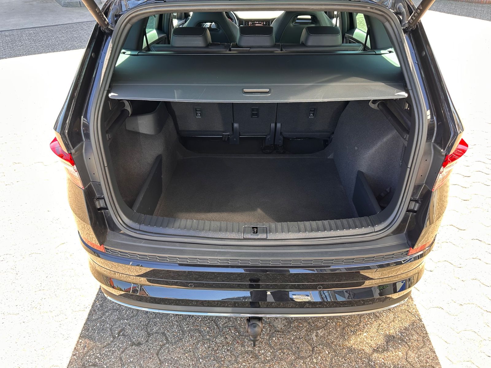 Fahrzeugabbildung SKODA Kodiaq Sportline 2.0 TDI 4x4 Matrix/AHK/ACC/Navi