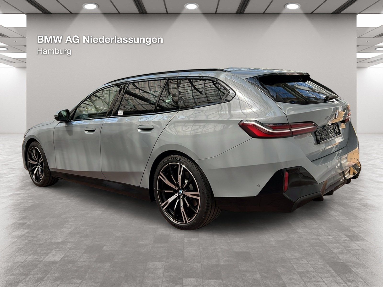 BMW 520i Touring M Sport Standheizung AHK Harman/K imagem 3