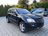 Mercedes-Benz ML 500 NAVI SHZ SCH.DACH LEDER PDC TEMPO XENON - Mercedes-Benz ML 500 aus 2005