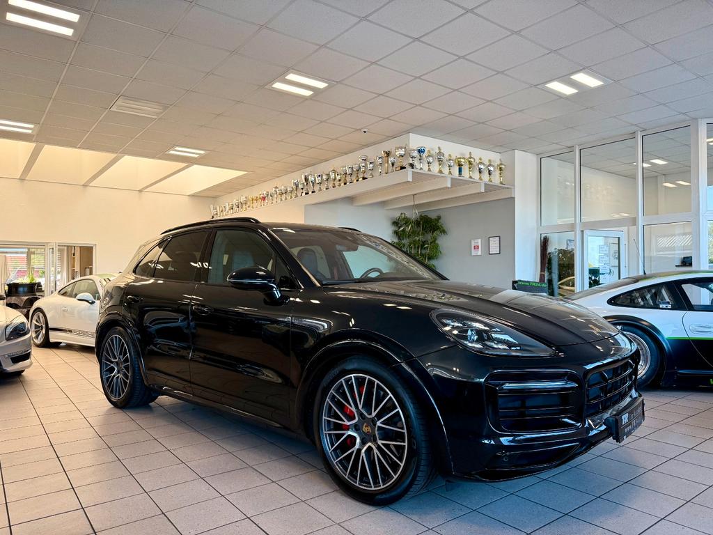 Porsche Cayenne GTS PDCCLuftfederungHeadUpBOSE 2021
