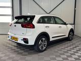 Kia Niro e-Niro DynamicLine 39kWh 3-Fase | SoH 100% - Kia Niro mit Elektro-Antrieb