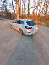 Opel Astra Sports Tourer 2.0 CDTI eco BiTurbo S/S... - Opel Astra mit Diesel-Antrieb: 2.0