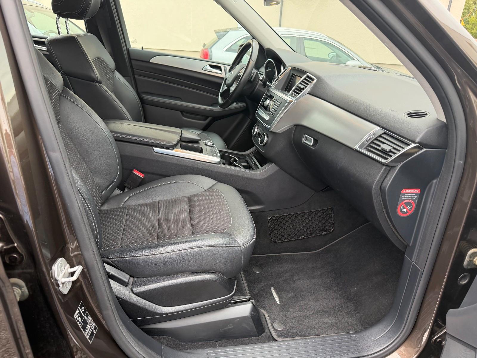 Mercedes-Benz ML 350CDI BlueT 4M ILS Pano AHK Navi Sitzh.1.HD