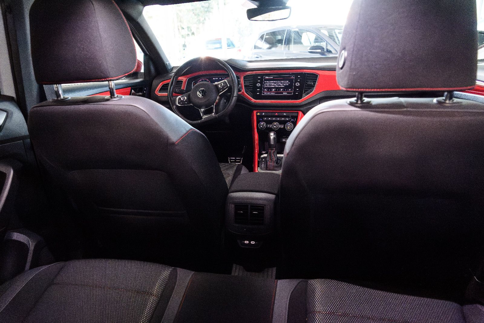Fahrzeugabbildung Volkswagen T-Roc Sport 1.5 TSI DSG "beats" LED +STANDHZ.