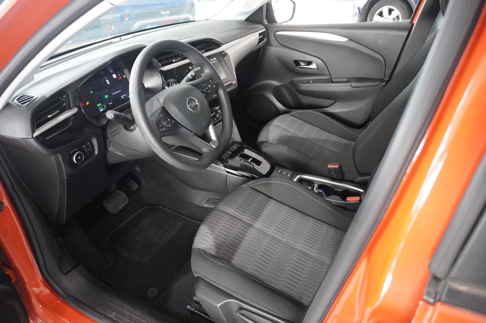 Fahrzeugabbildung Opel Corsa-e F EDITION 7KW NAVI/VIRT/TEMP/DAB/WÄRMEP.