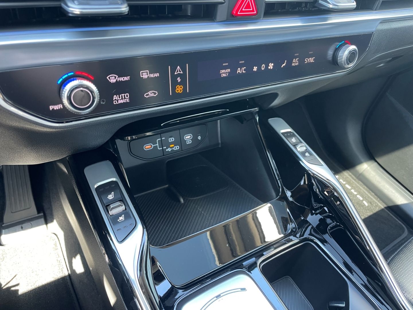 Fahrzeugabbildung Kia Sorento PlugInHybrid AWD LED Schiebdach 360Kamer