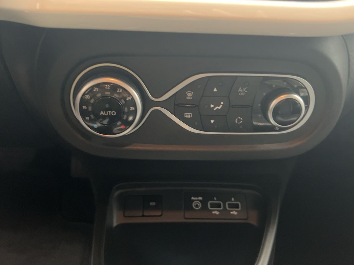 Fahrzeugabbildung Renault Twingo Electric ZEN Klima DAB+ 7"