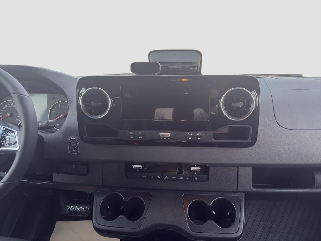 Fahrzeugabbildung Mercedes-Benz Sprinter 319 CDI Tourer PRO 4x4 OFFRAOD Spezial