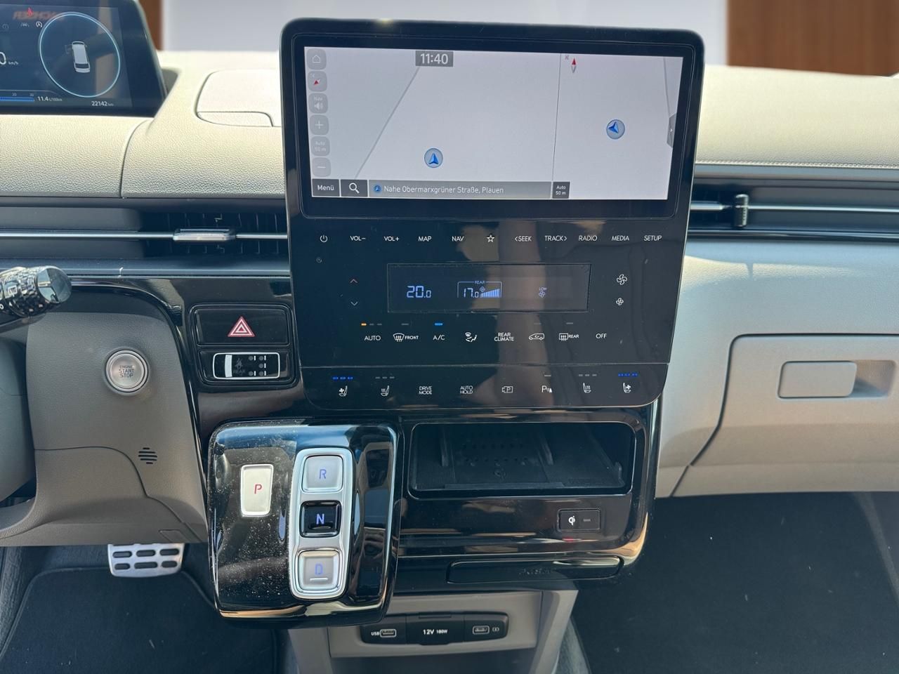 Fahrzeugabbildung Hyundai STARIA SIGNATURE *PANO*LED*NAVI*BOSE-SOUND*360°