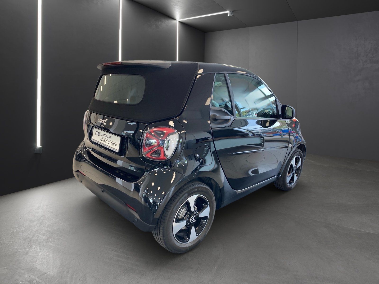Fahrzeugabbildung Smart smart EQ cabrio Exclusive*Led*Kamera*22kW*CarPl*