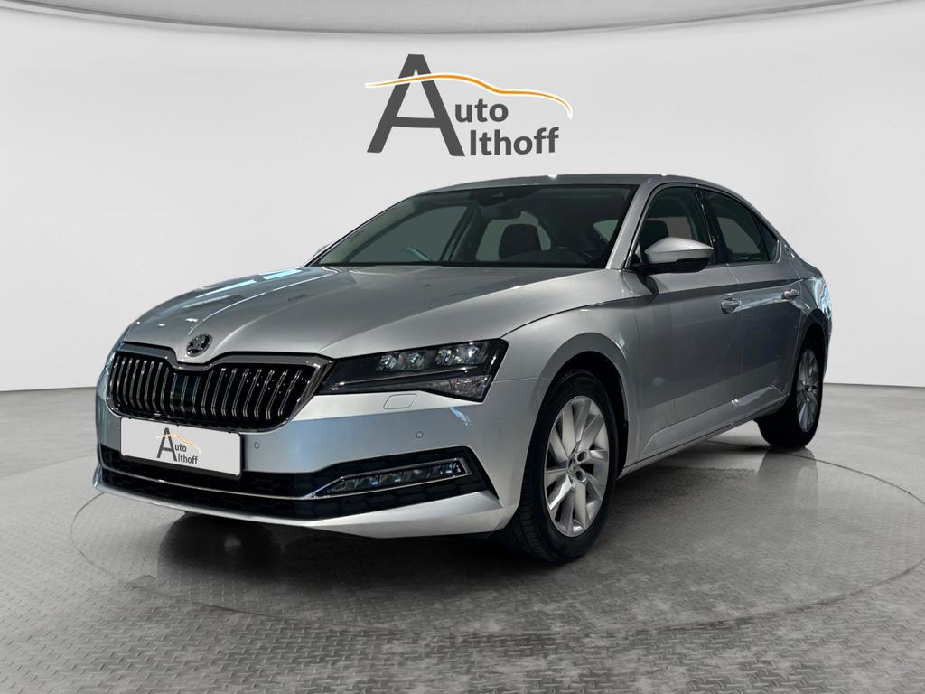Skoda Superb 2022 г. Серебристый, пробег 45100 км