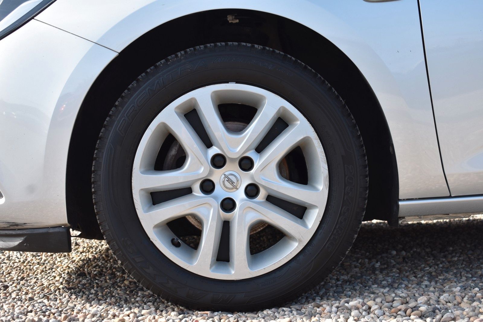 Fahrzeugabbildung Opel Astra K Sports Tourer Edition KLIMA/PDC/TEMPOMAT