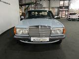 Mercedes-Benz 200 D W123 Limousine 1.Hand Leder TOP ZUSTAND! - Mercedes-Benz 200: W123