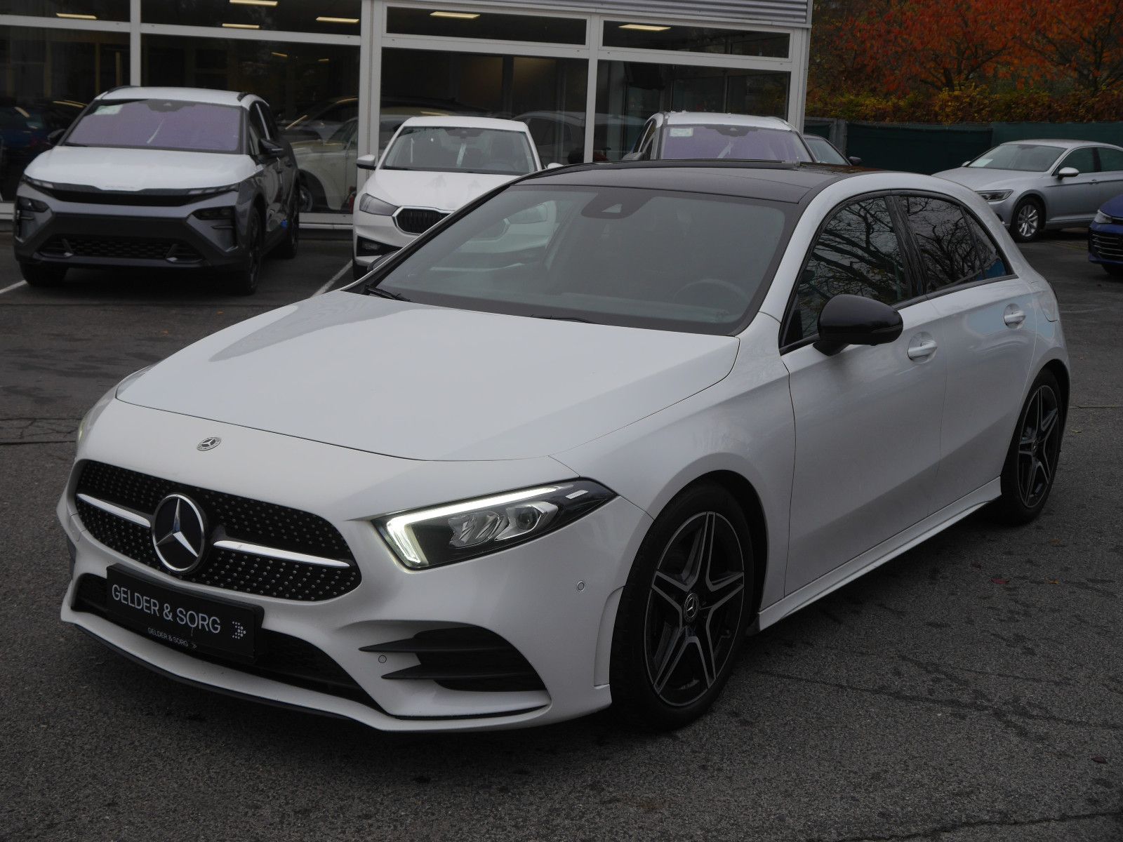 MERCEDES-BENZ A 180 d AMG-Line Pano*Sound*Stand*360°