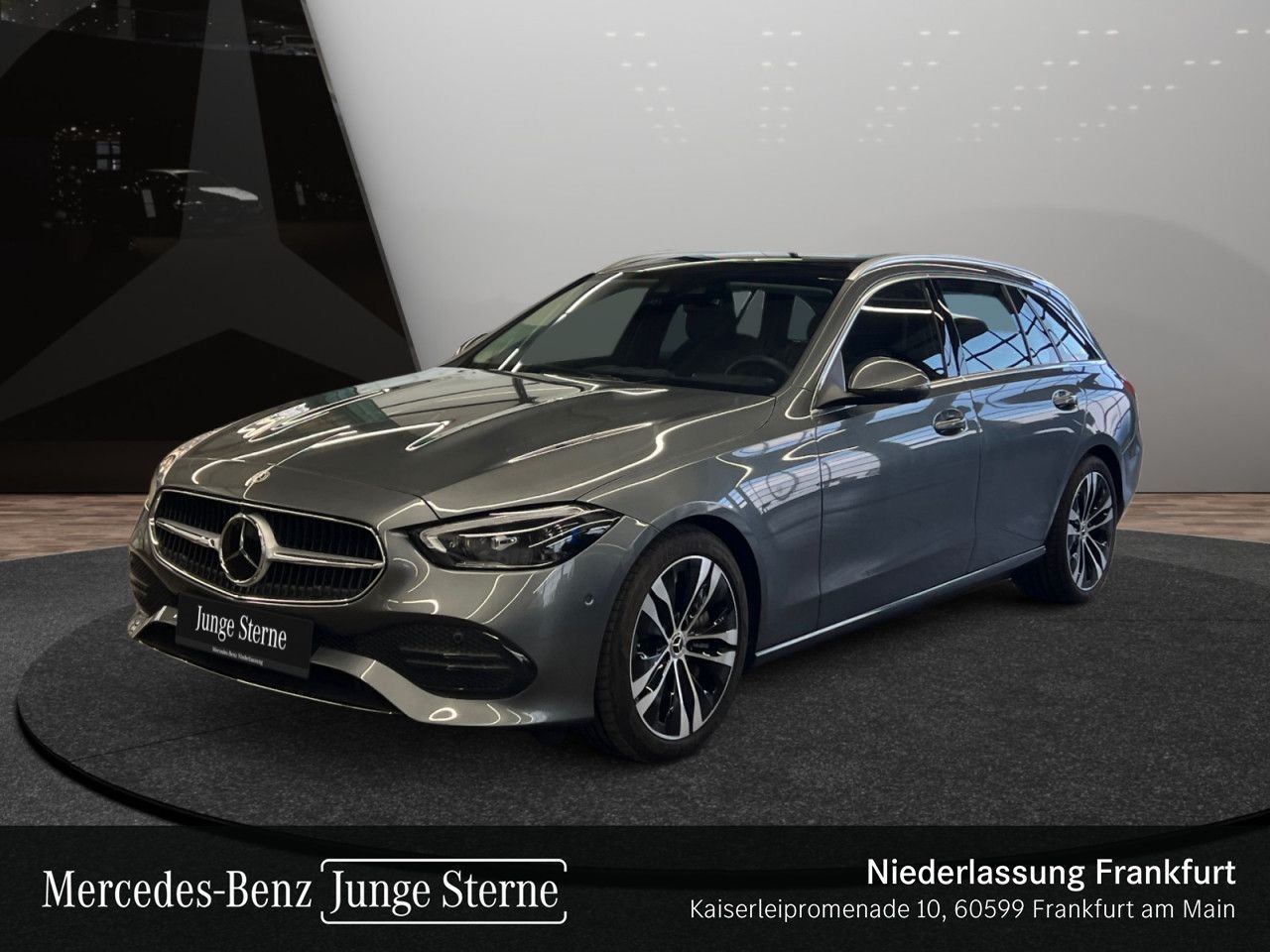 Mercedes-Benz C 300 d T Avantgarde Pano AHK Distr DigiLig HuD foto 2