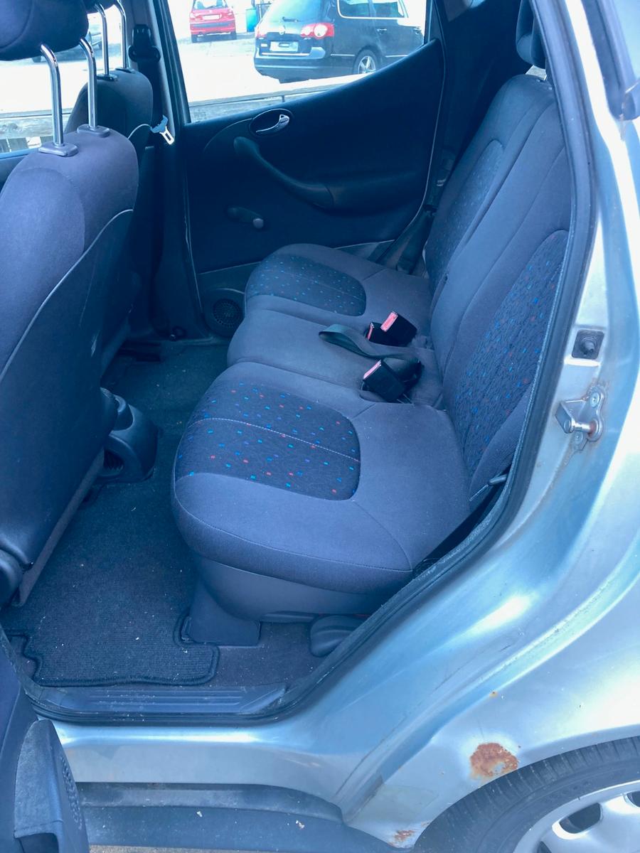 Mercedes-Benz A170 2004 — photo 10