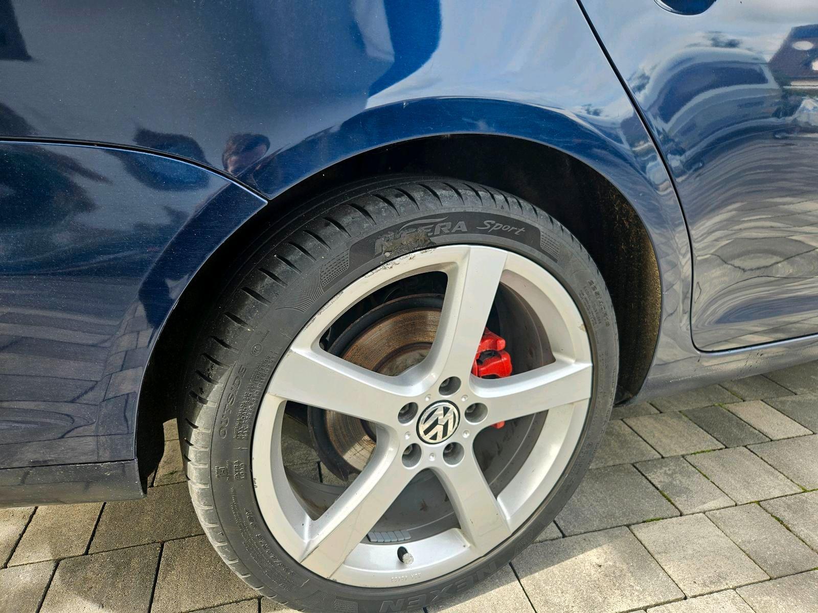 Volkswagen Golf 2011 — photo 12