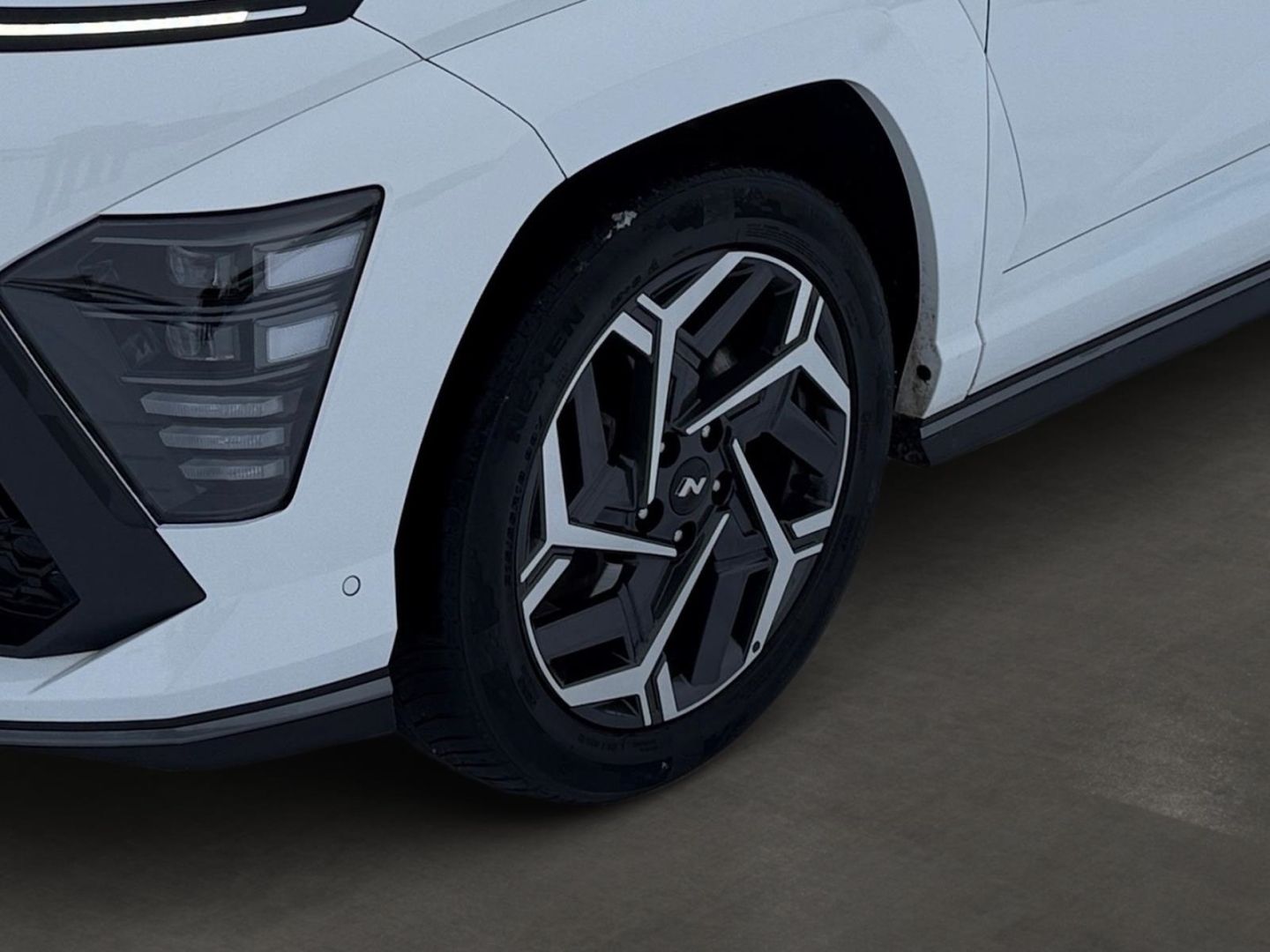 Fahrzeugabbildung Hyundai KONA N-Line SX2 1.6 T-Gdi 198PS DCT 4WD Sportsit