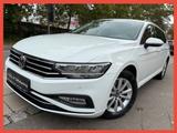 Volkswagen Passat 2.0TDI/ACC/AUTOMATIK/NAVI/MASSAGE