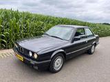 BMW 318is  - BMW 318 aus 1990: 318is