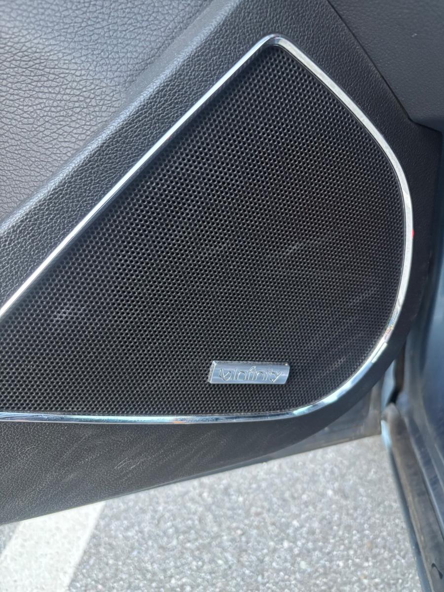 Opel Astra 2010 — photo 12